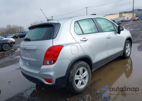 2020 Chevrolet Trax Fwd Ls z USA, uszkodzony, nr VIN KL7CJKSB3LB310265